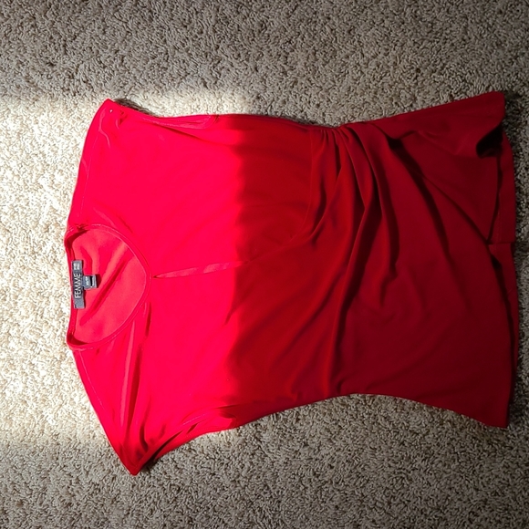 Femme red dress shirt. Sz xs - Picture 3 of 5